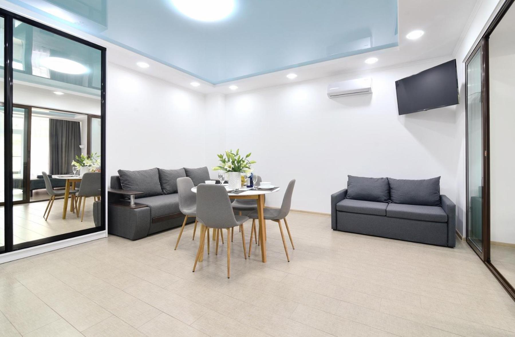 Magnit Apartments У Самого Моря Odesa Exterior photo