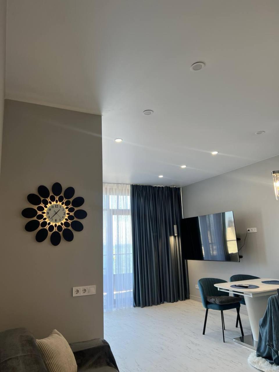 Magnit Apartments У Самого Моря Odesa Exterior photo